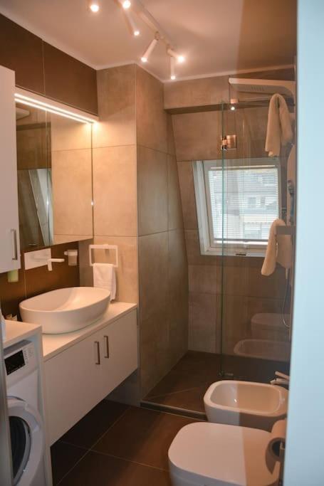 Moderne Ferienwohnung ميرانو المظهر الخارجي الصورة